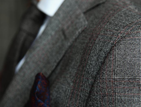 مقدمه ای بر پارچه های فاستونی: شالوده ای برای کت و شلوارهای بی نظیر